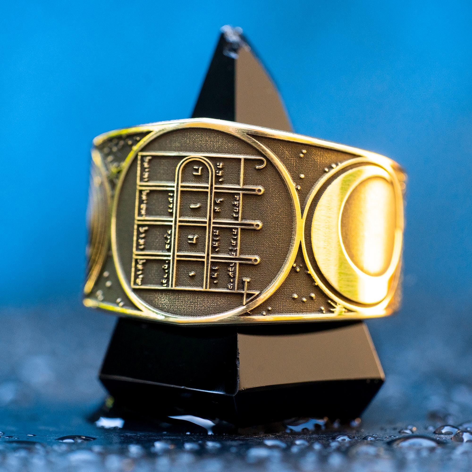 Goetia First Pentacle of the Moon Ring: Kabbalah Amulet Talisman