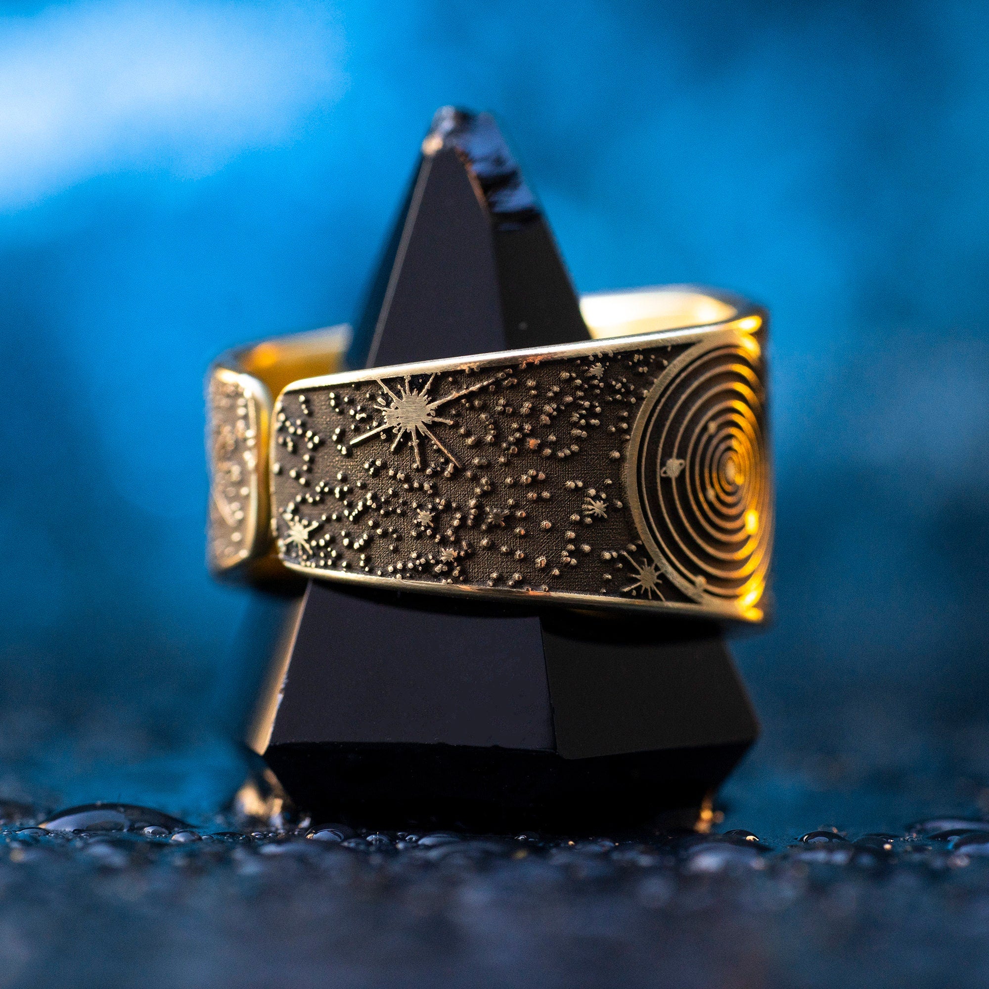 Goetia Fourth Pentacle of Mercury Seal Ring: Kabbalah Amulet Talisman - Adjustable Brass