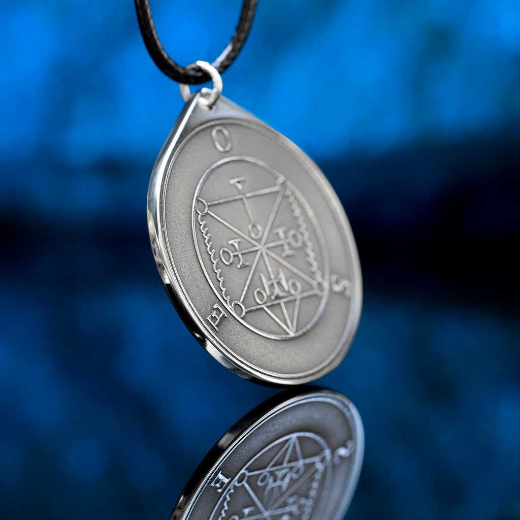 Ose Seal Pendant