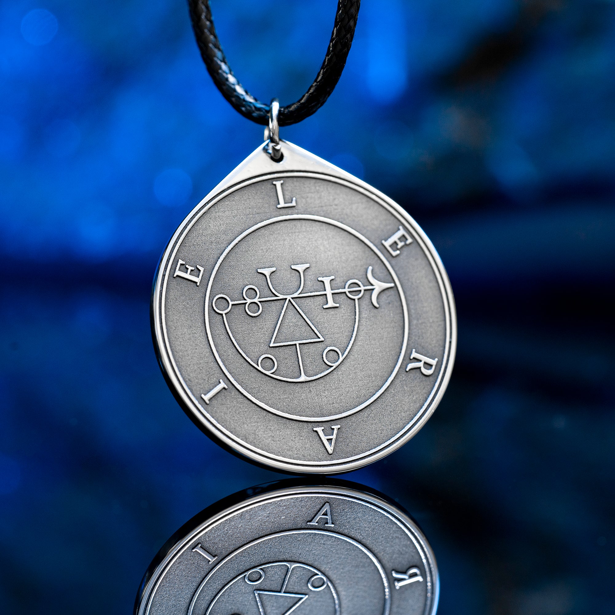 Leraie seal pendant with engraved Ars Goetia sigil associated with battles, contests, and arrow wounds