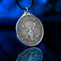 Beelzebub occult pendant featuring imagery of the Lord of the Flies, Prince of Demons in Western demonology. Dark esoteric jewelry inspired by infernal kingship and demonological traditions.