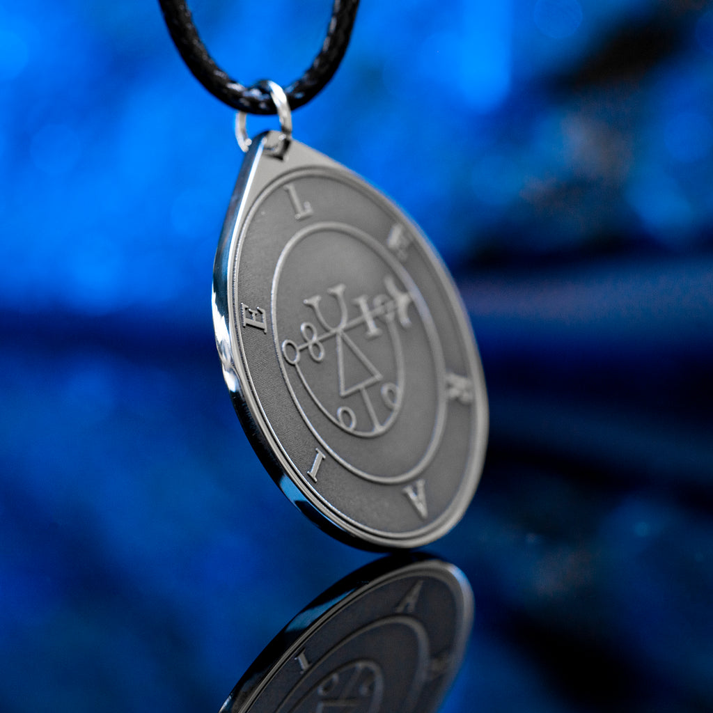 Leraie seal pendant with engraved Ars Goetia sigil associated with battles, contests, and arrow wounds