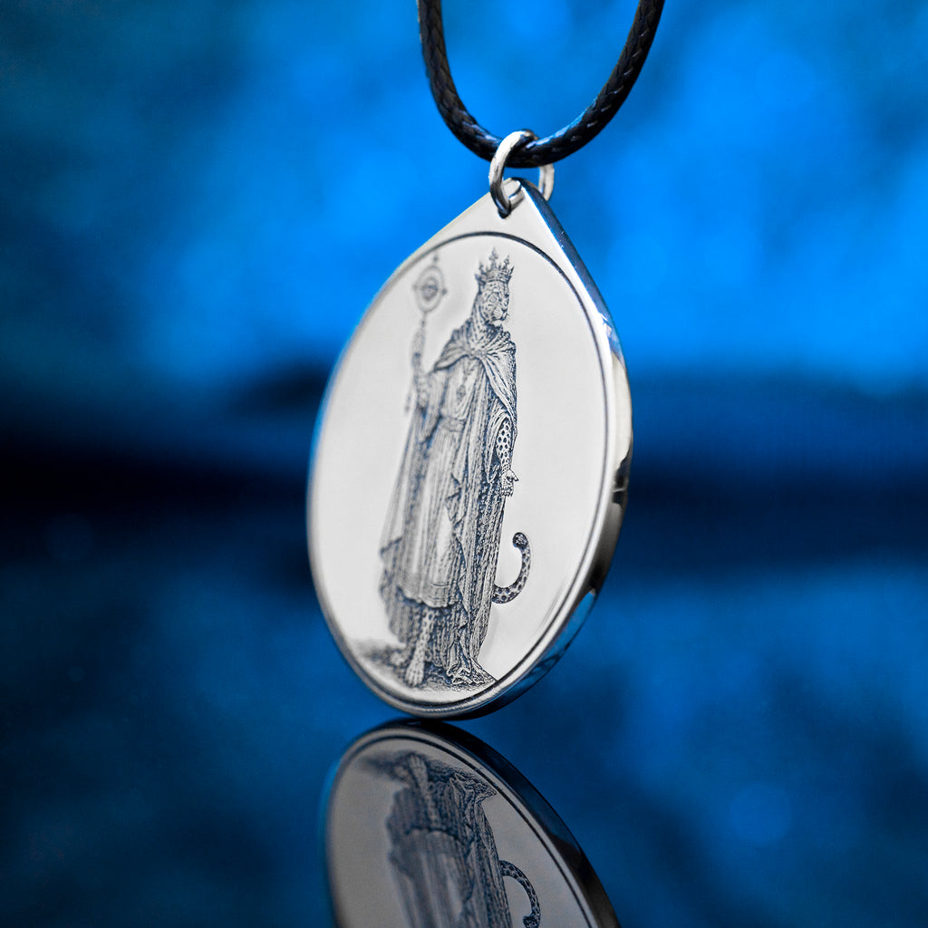 Ose Seal Pendant