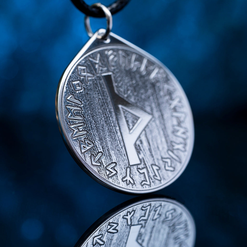 Viking Resistance Thurisaz Rune pendant in Wheel of Universe North Celtic amulet Elder Futhark talisman occult magic
