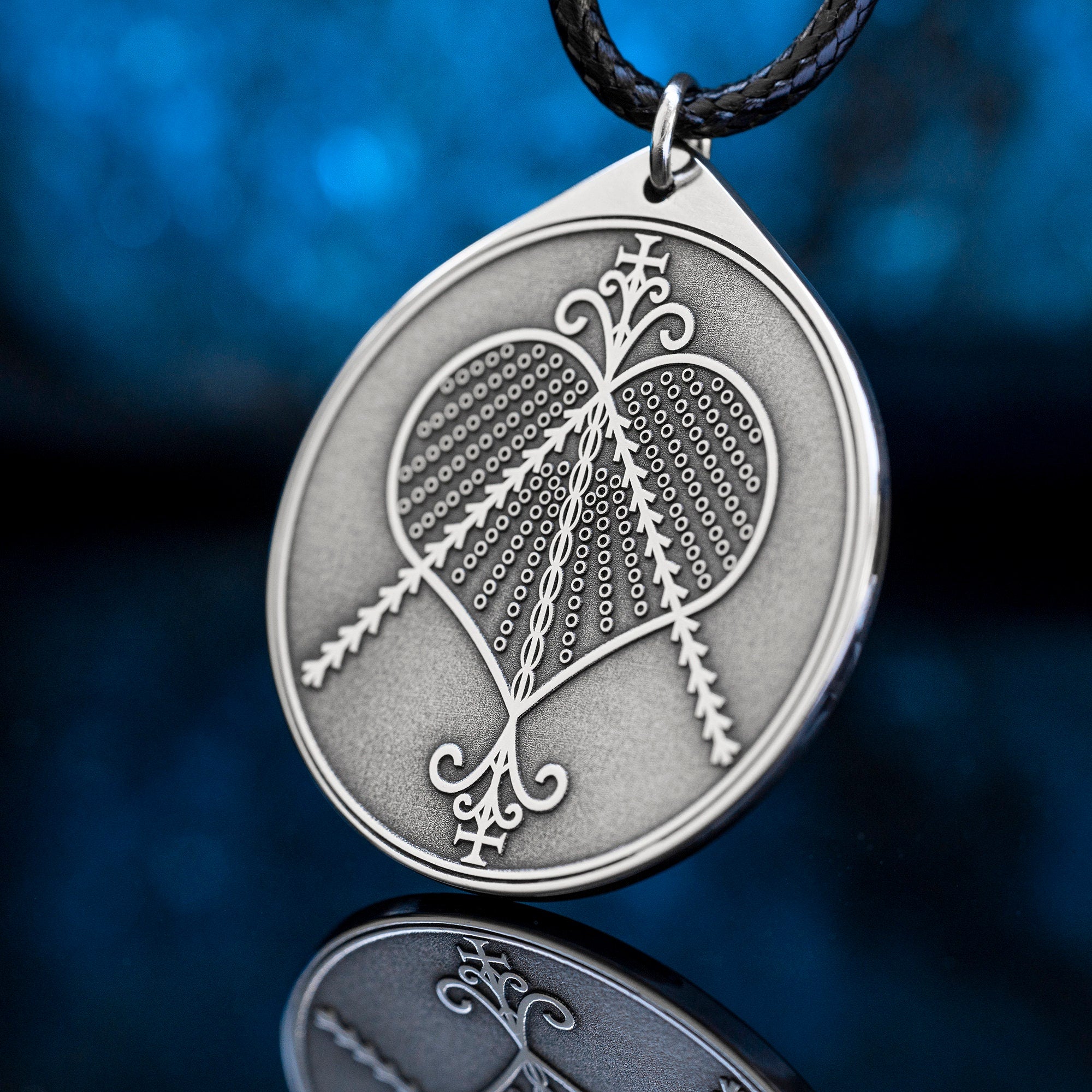 Ezili Mapyang Pendant: Haitian Vodou Stainless Steel Amulet