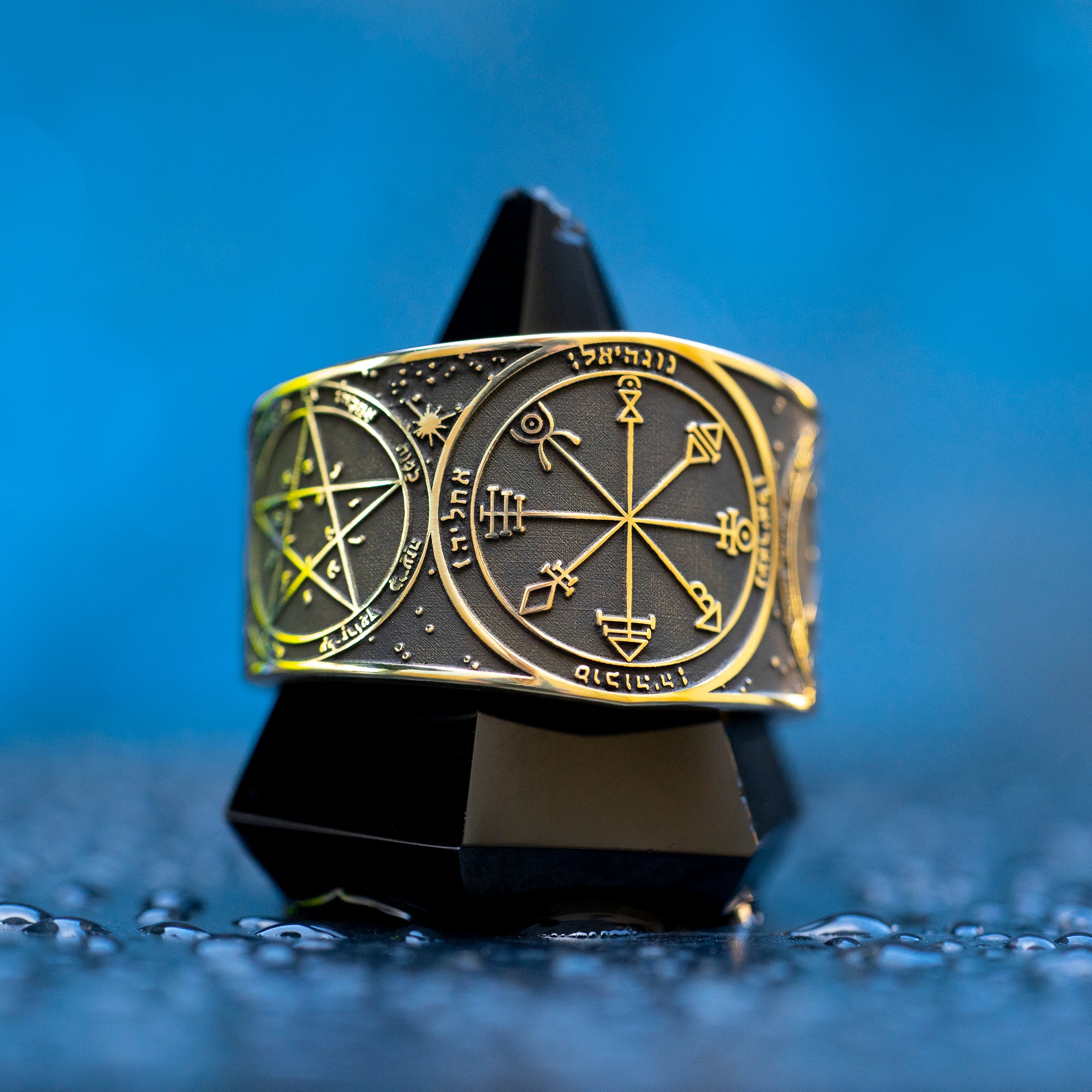 Venus Seals Ring