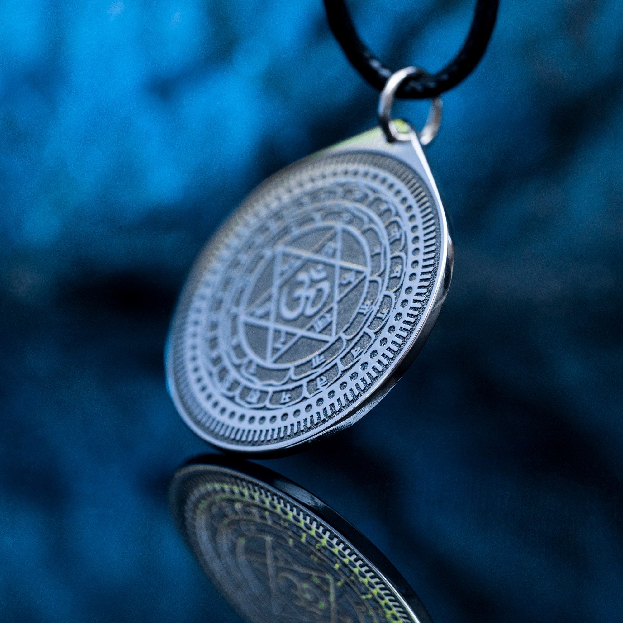 Shree Sudarshan Chakra Yantra amulet pendant occult magic talisman