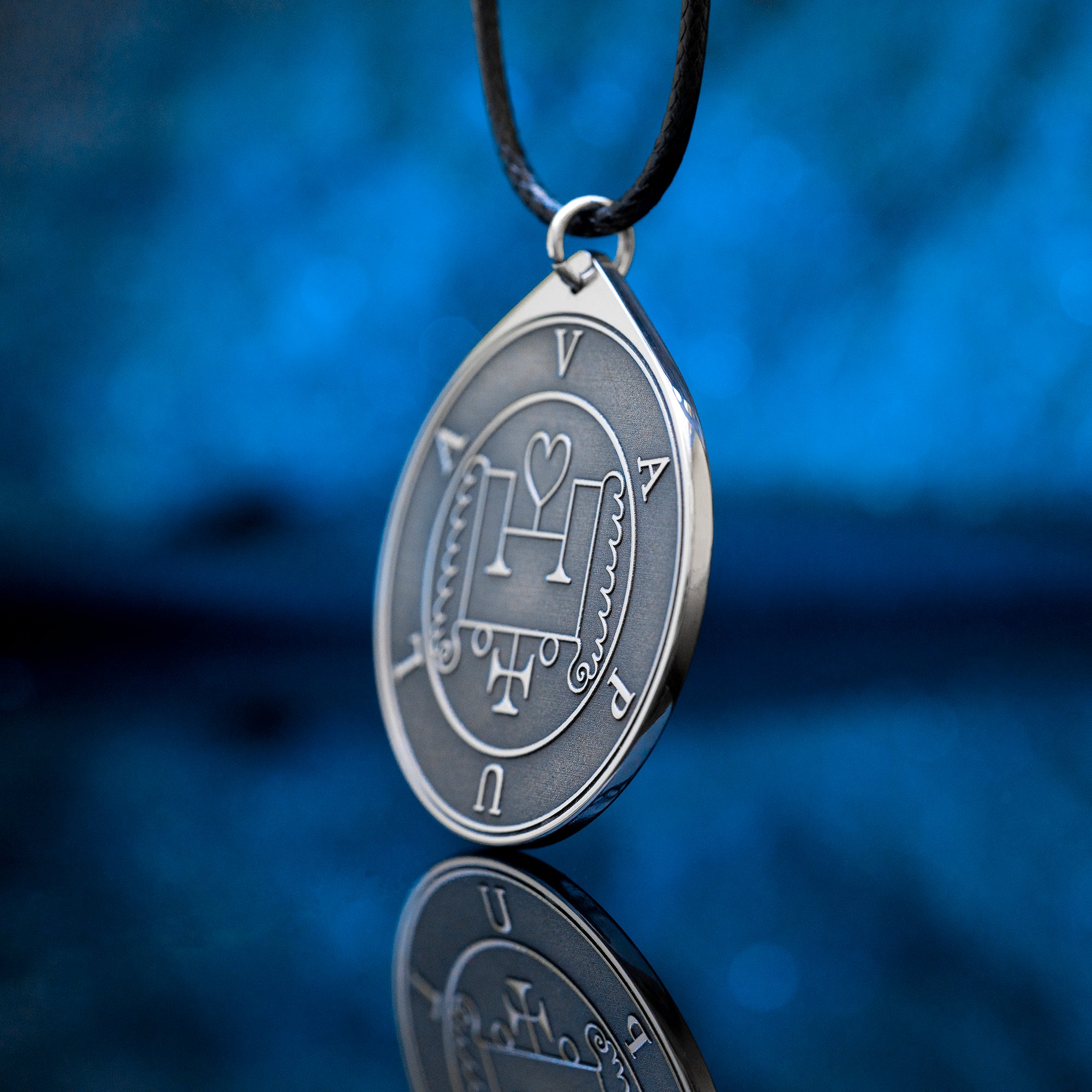 Vapula Seal Pendant