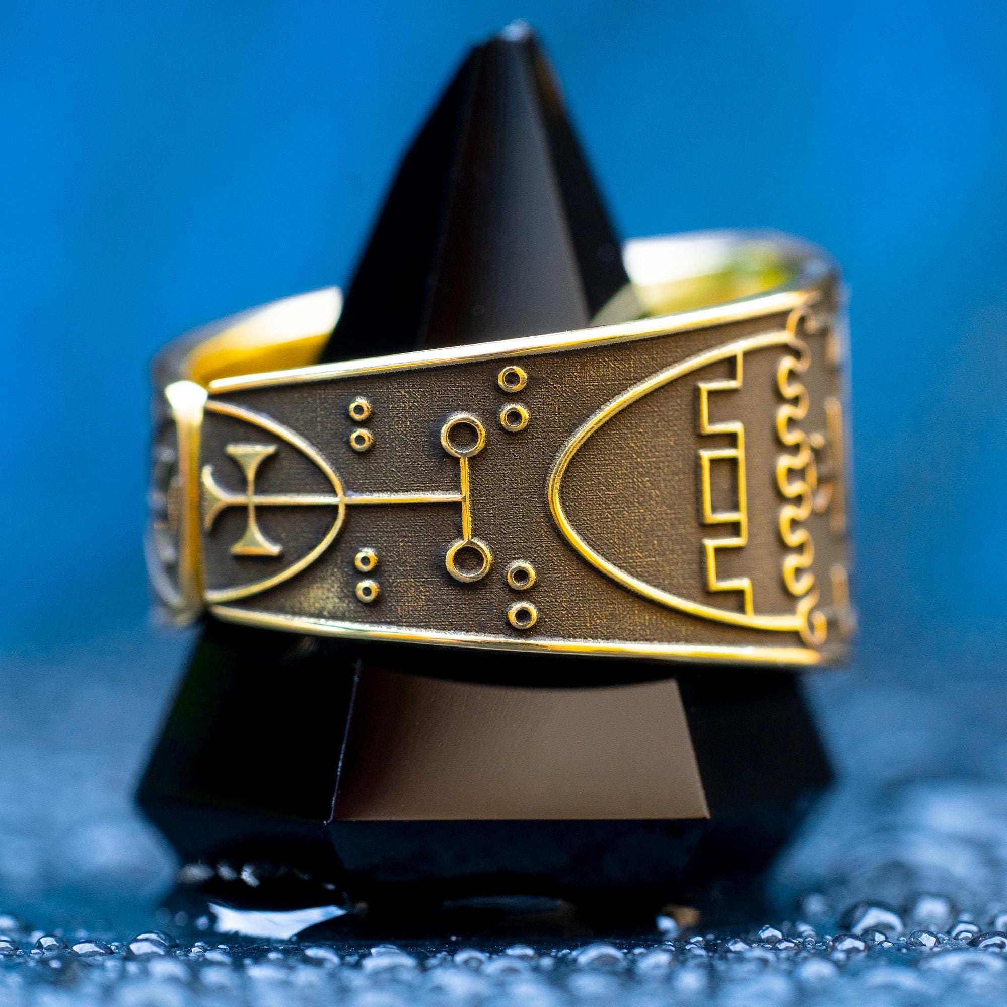 Vine Brass Ring: Demon of Secrets and Storms, Solomon kabbalah amulet