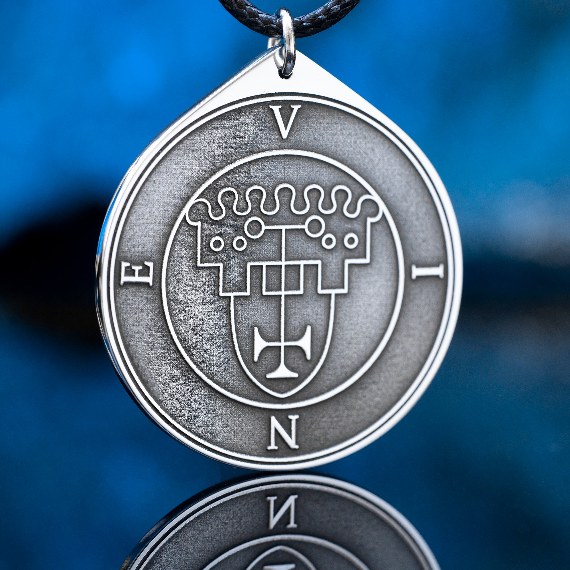 Vine Seal Pendant