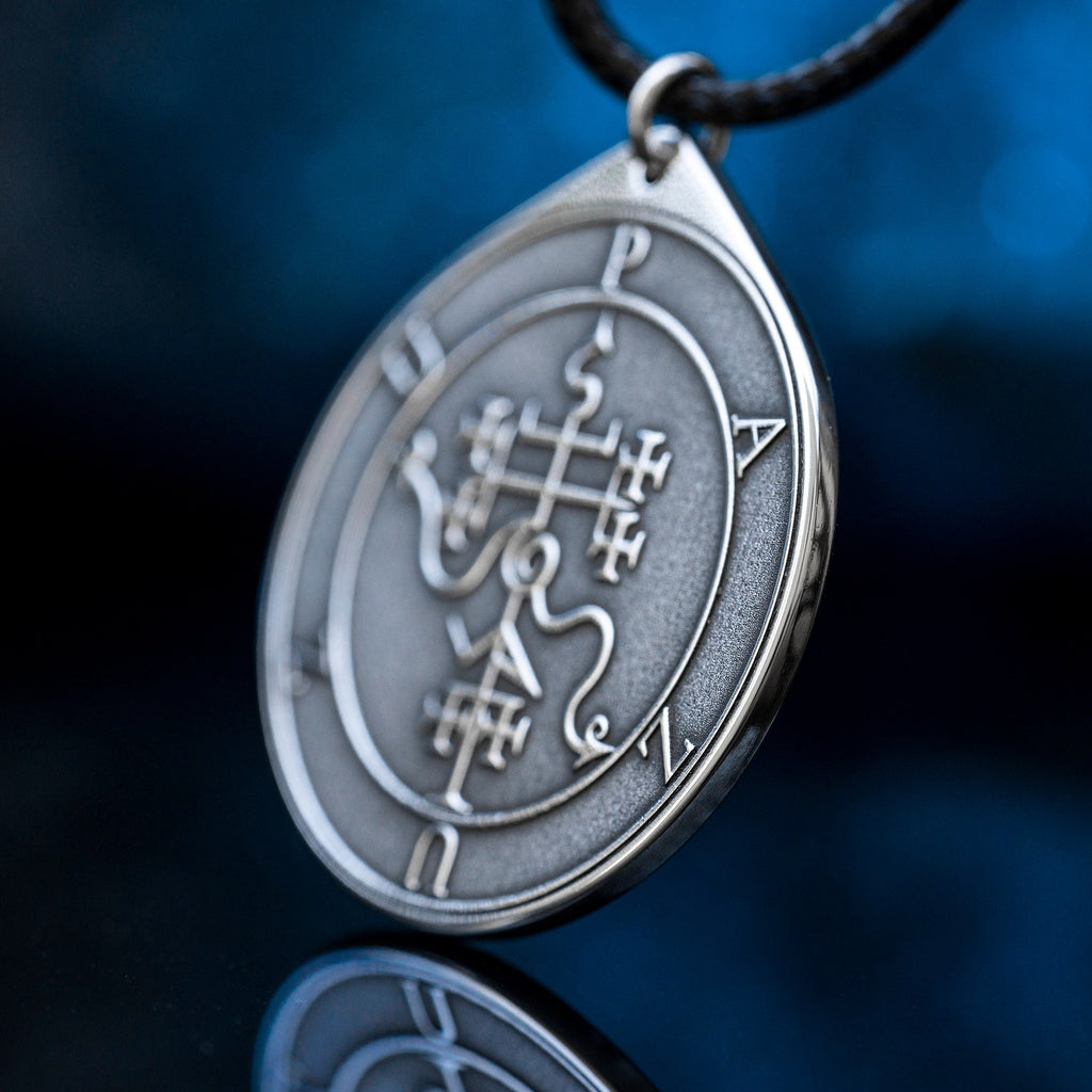 Pazuzu - Demon King of Wind and Storms, Sumerian and Assyrian demon pendant Mesopotamian Seal protection empowerment talisman occult magic