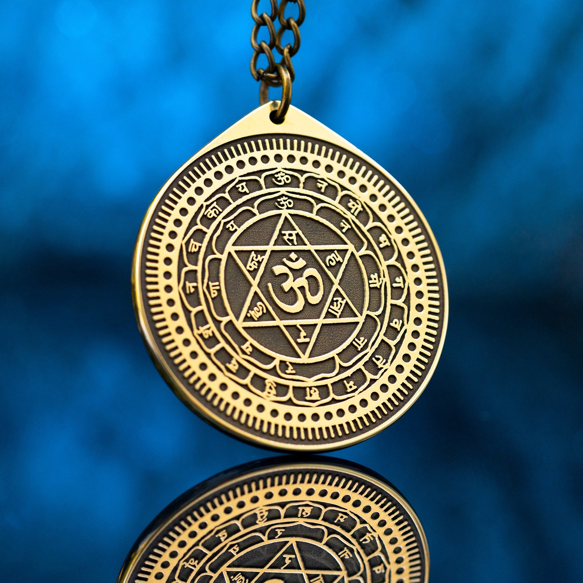 Shree Sudarshan Chakra Yantra amulet pendant occult magic talisman