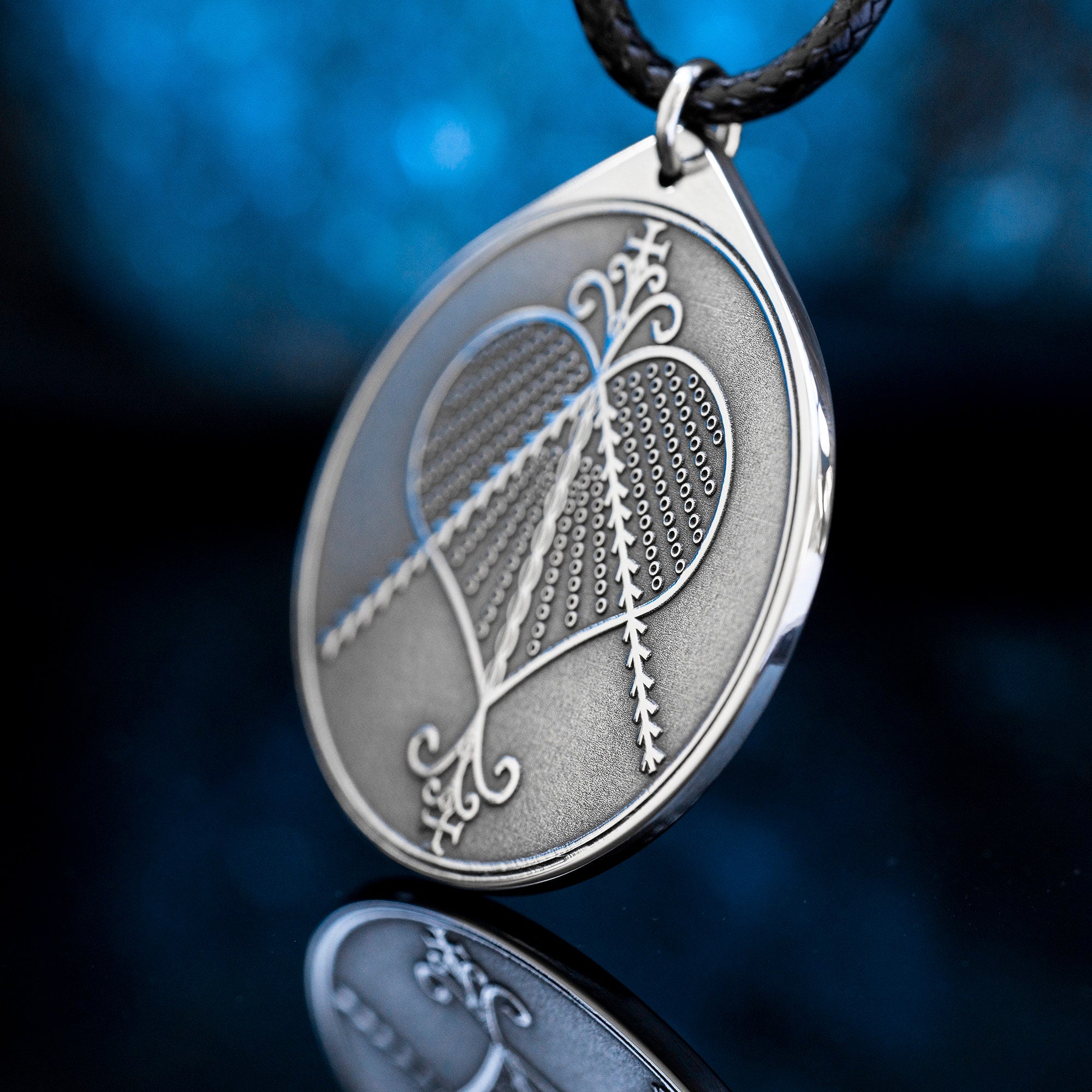 Ezili Mapyang Pendant: Haitian Vodou Stainless Steel Amulet