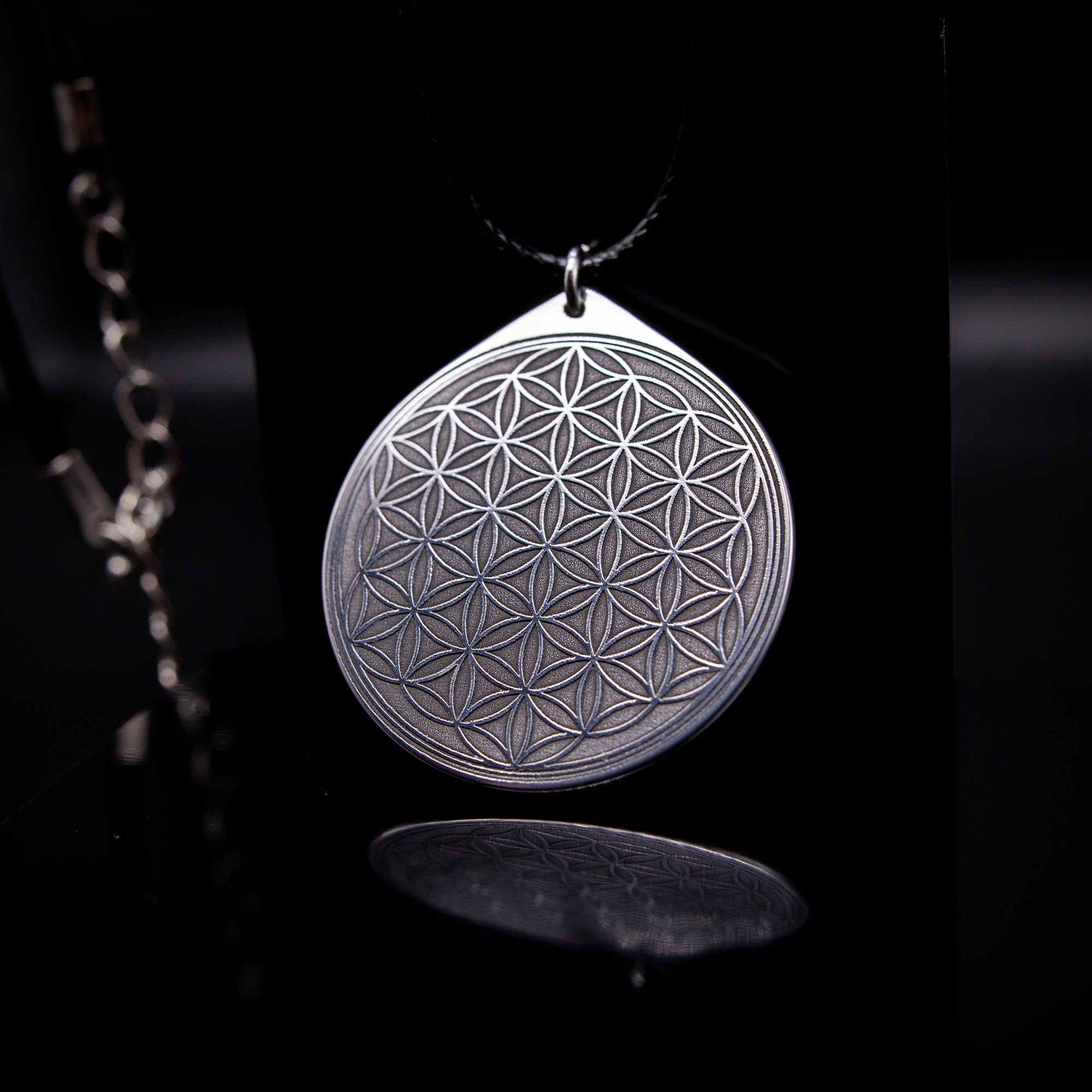 Flower of Life Stainless Steel Pendant: Kabbalah Amulet Talisman