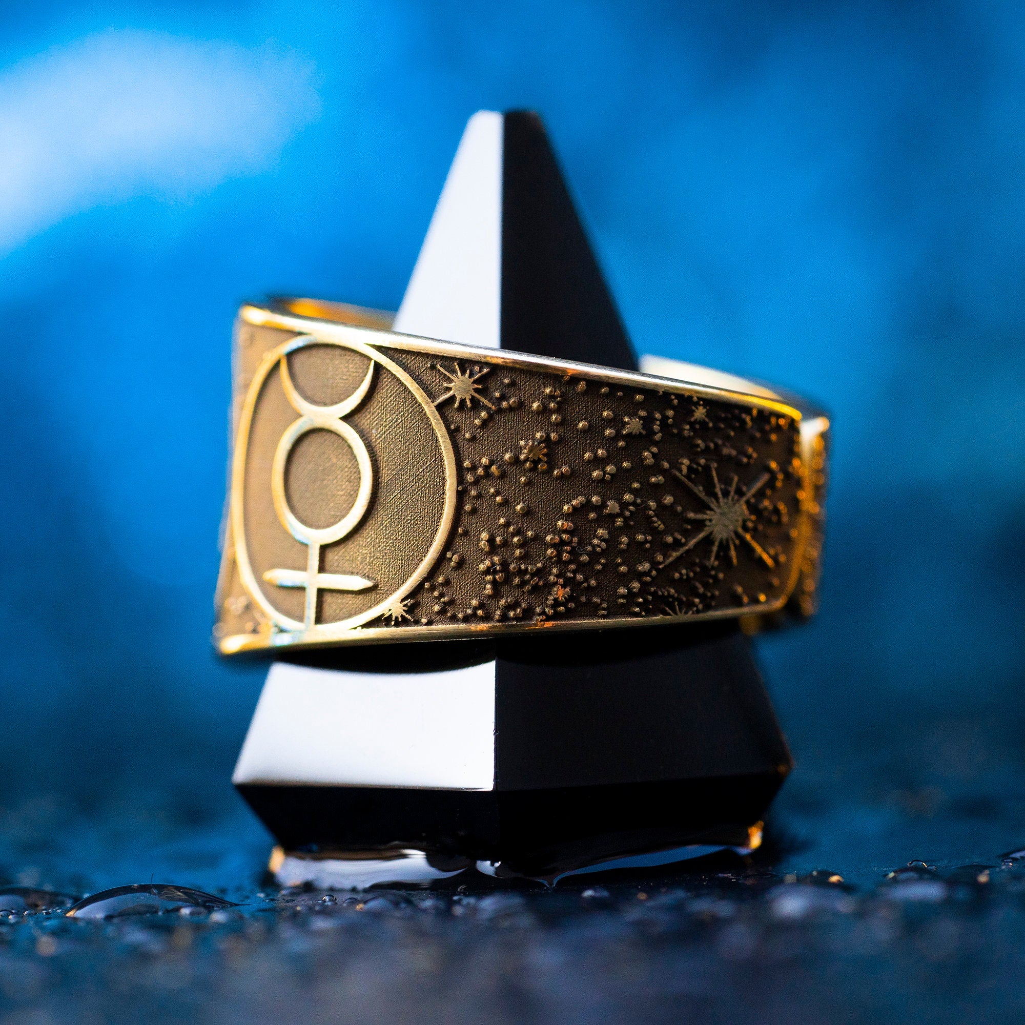 Goetia Fourth Pentacle of Mercury Seal Ring: Kabbalah Amulet Talisman - Adjustable Brass