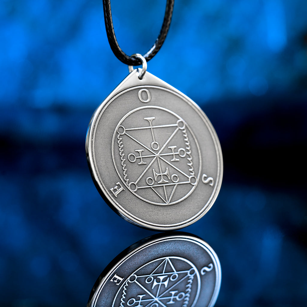 Ose Seal Pendant