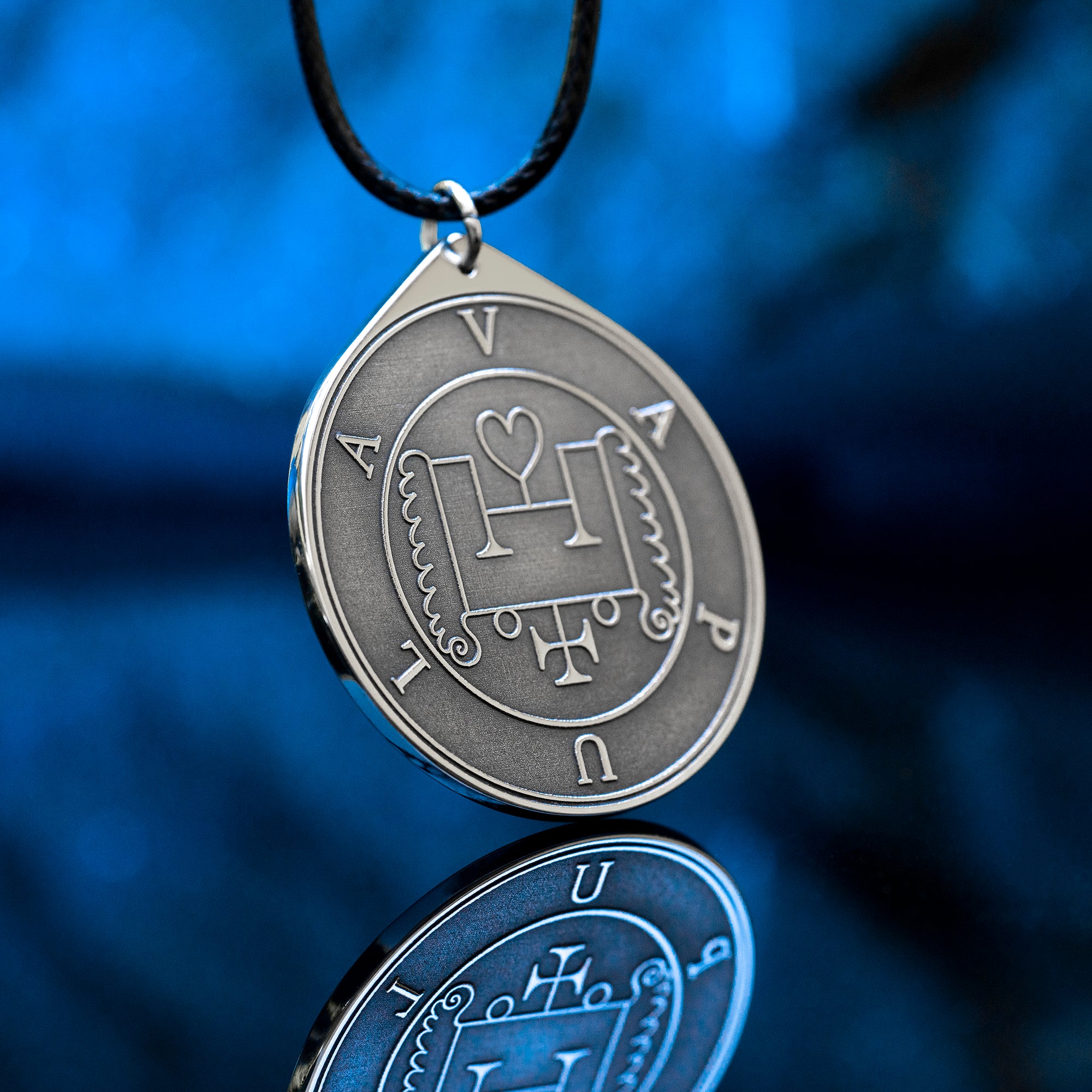 Vapula Seal Pendant