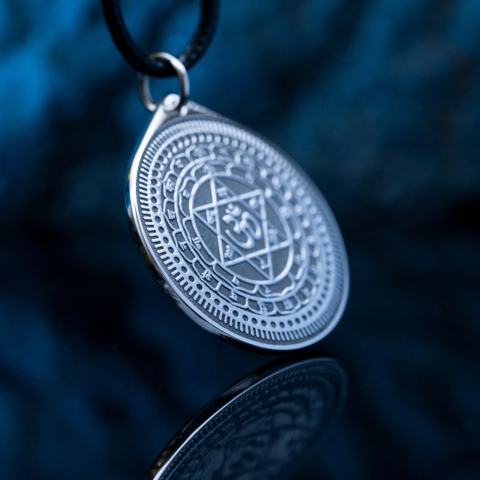 Shree Sudarshan Chakra Yantra amulet pendant occult magic talisman