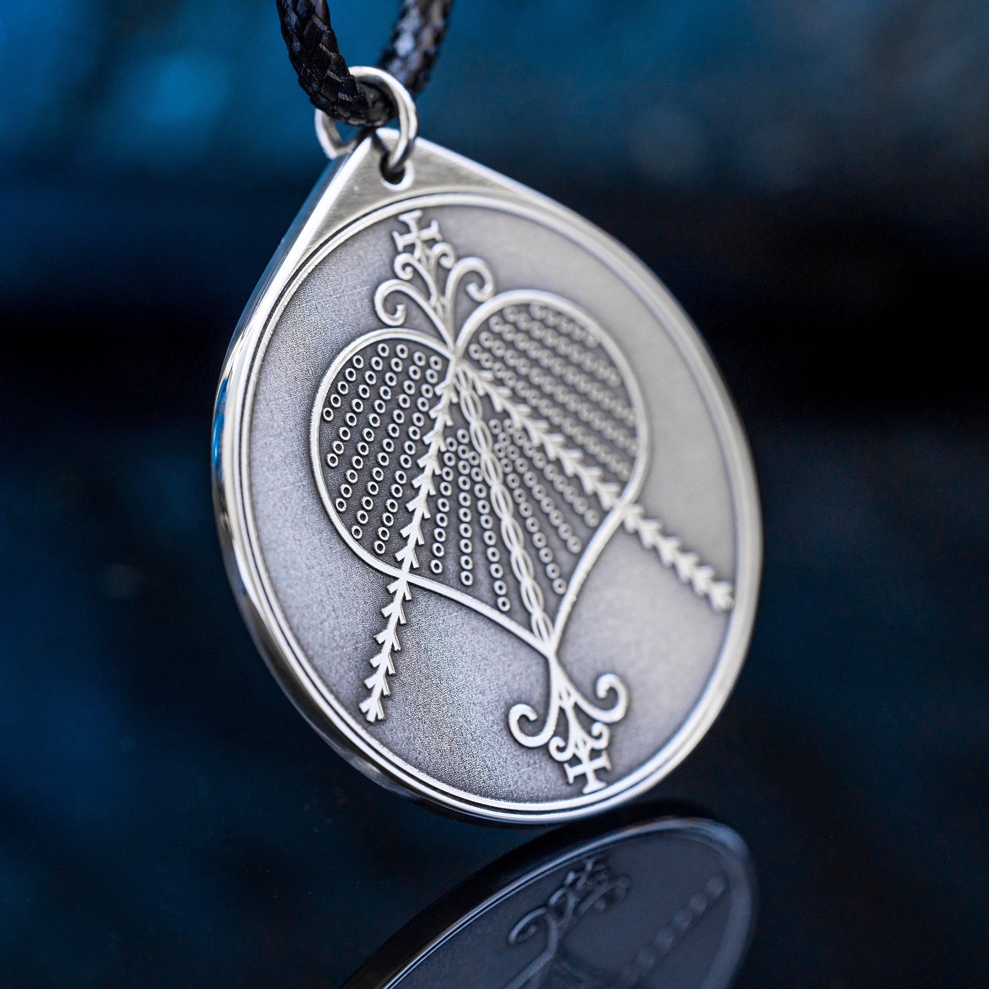 Ezili Mapyang Pendant: Haitian Vodou Stainless Steel Amulet