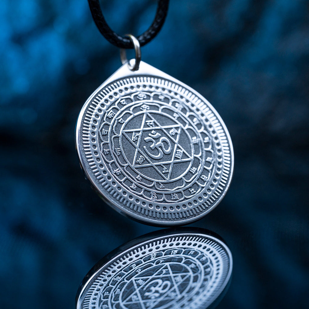 Shree Sudarshan Chakra Yantra amulet pendant occult magic talisman