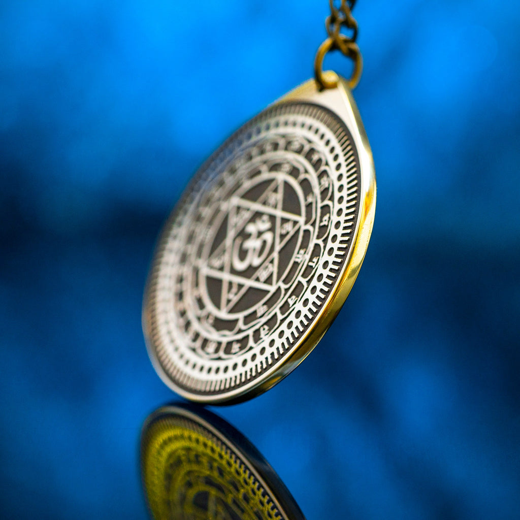 Shree Sudarshan Chakra Yantra amulet pendant occult magic talisman