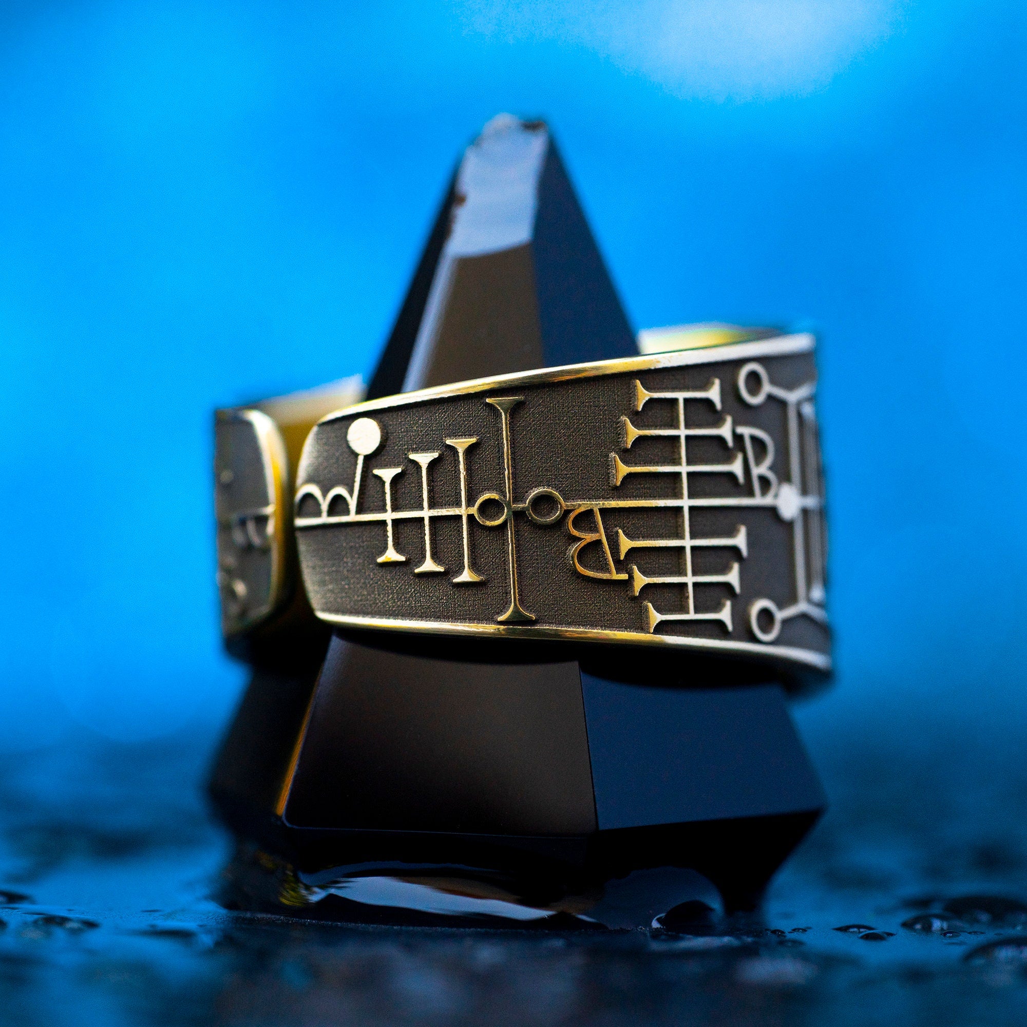 Mighty Prince Ipos Ring: Occult Seal, Sacred Geometry